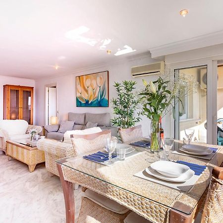 Beach And Pool Holidays At The Grand Coloso بينالماذينا المظهر الخارجي الصورة