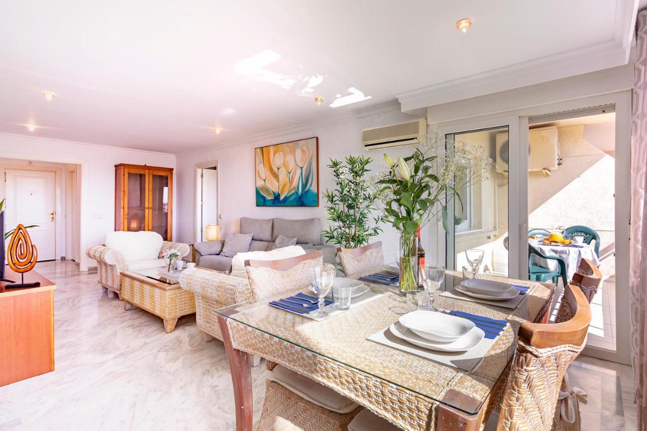 Beach And Pool Holidays At The Grand Coloso بينالماذينا المظهر الخارجي الصورة