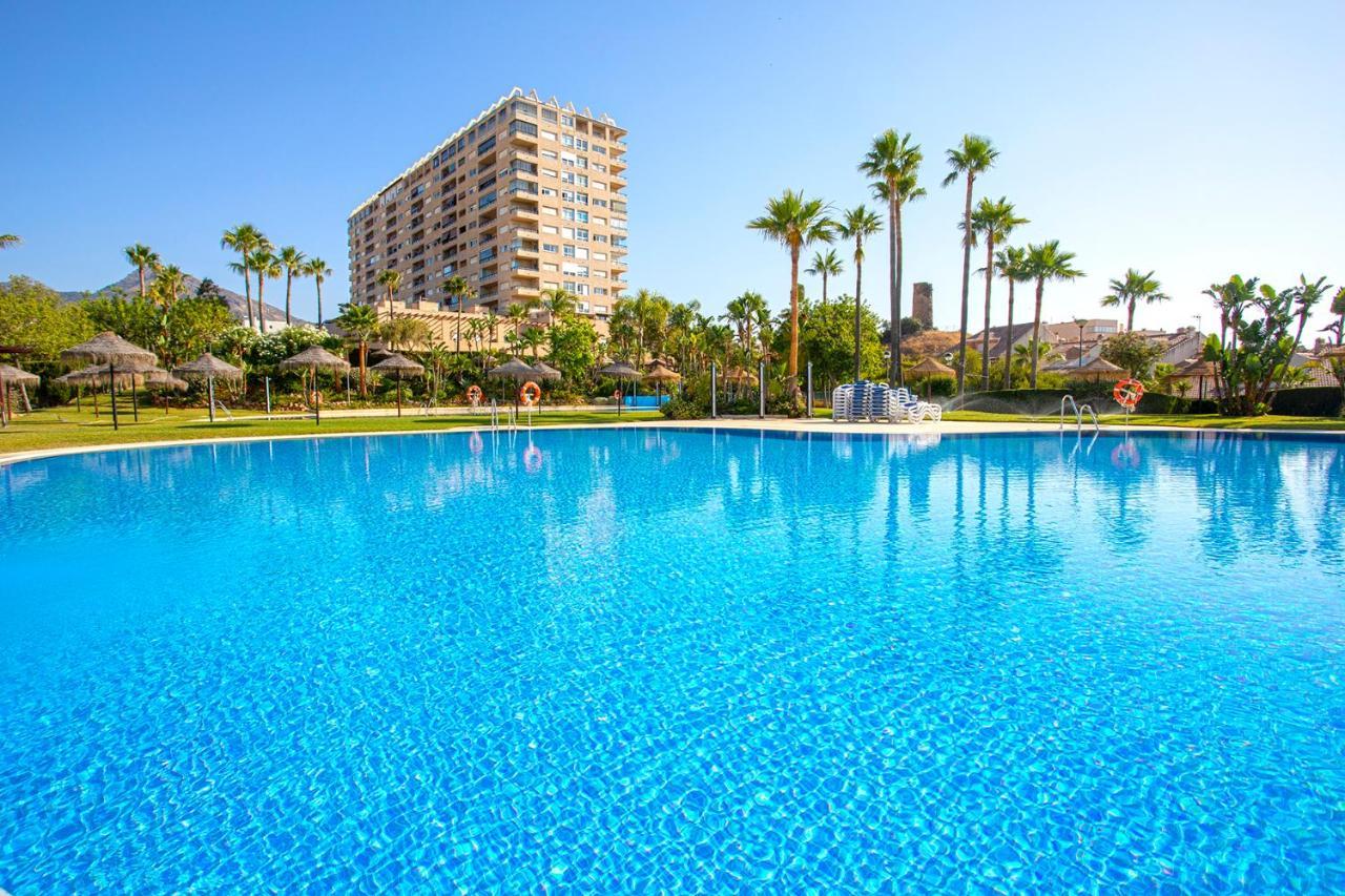 Beach And Pool Holidays At The Grand Coloso بينالماذينا المظهر الخارجي الصورة